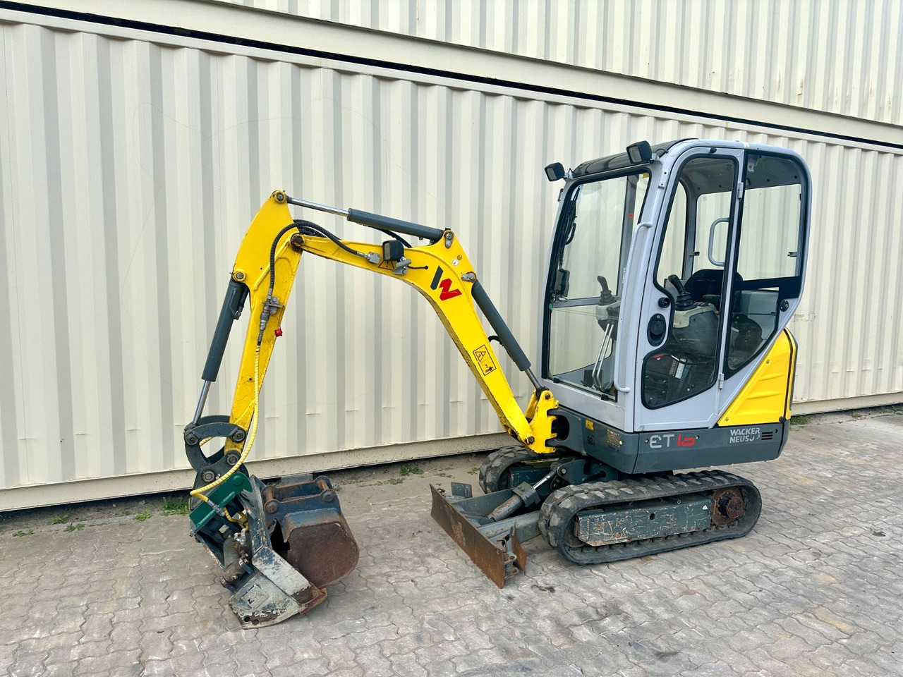 Wacker ET16 / 1.282 H / 2 x Löffel / MS01 / 1. Hand - Máy xúc mini: hình 1 Wacker ET16 / 1.282 H / 2 x Löffel / MS01 / 1. Hand - Máy xúc mini: hình 1