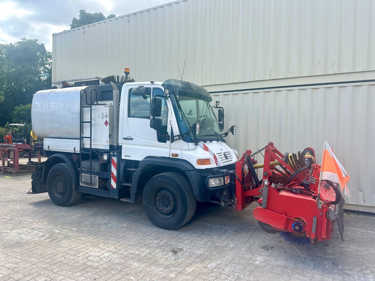 Unimog U400 Schäfer-Technic Bitum/Asphalt / TÜV 02/2026 - Xe tải: hình 4 Unimog U400 Schäfer-Technic Bitum/Asphalt / TÜV 02/2026 - Xe tải: hình 4