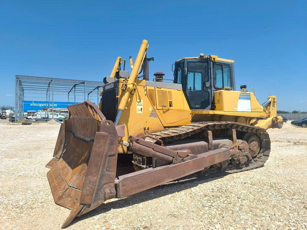 Komatsu D155AX-6 - Máy ủi: hình 3 Komatsu D155AX-6 - Máy ủi: hình 3
