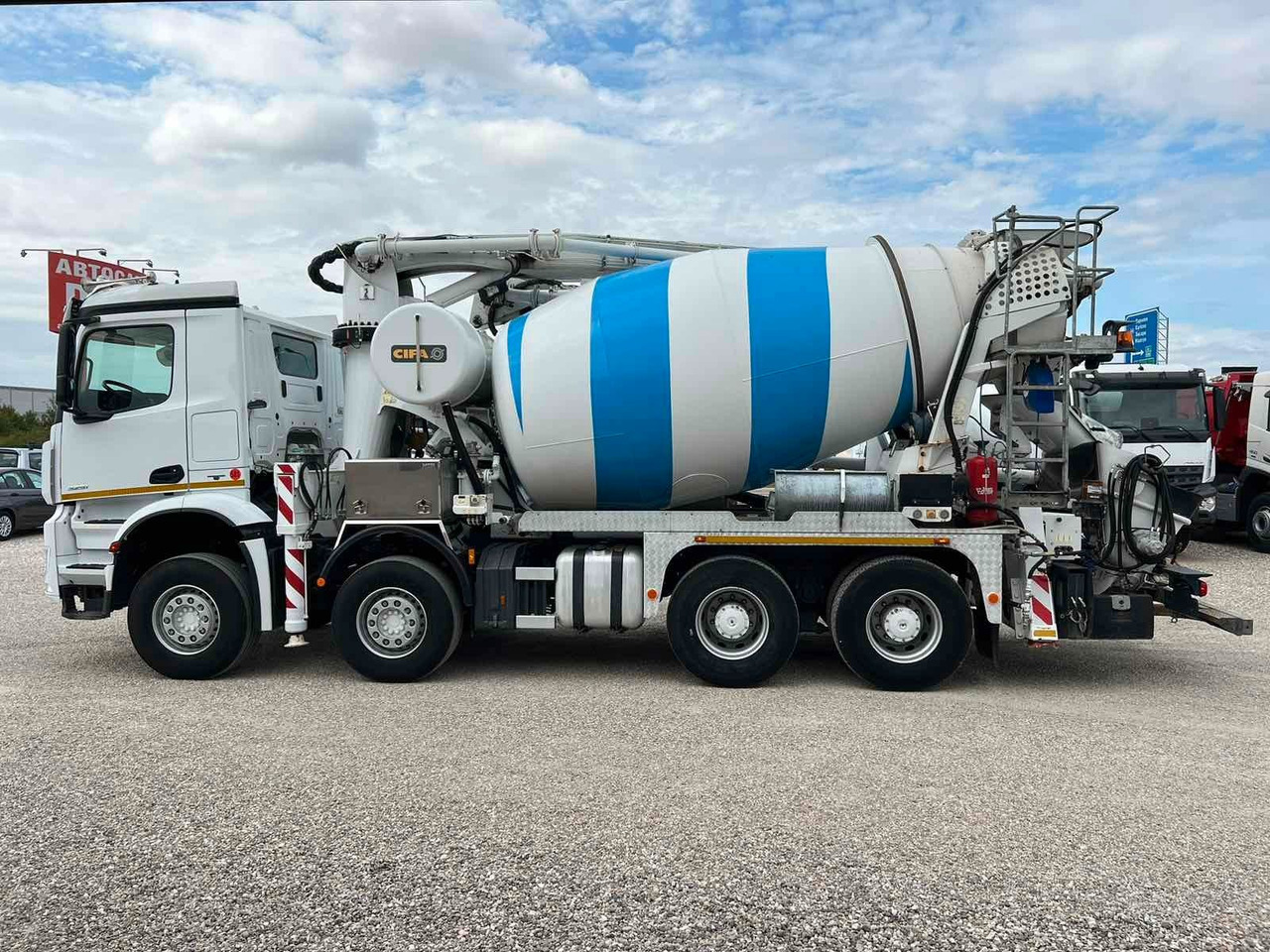 Mercedes-Benz AROCS 3251 CIFA MAGNUM MK28.4L - Xe bơm bê tông: hình 4 Mercedes-Benz AROCS 3251 CIFA MAGNUM MK28.4L - Xe bơm bê tông: hình 4