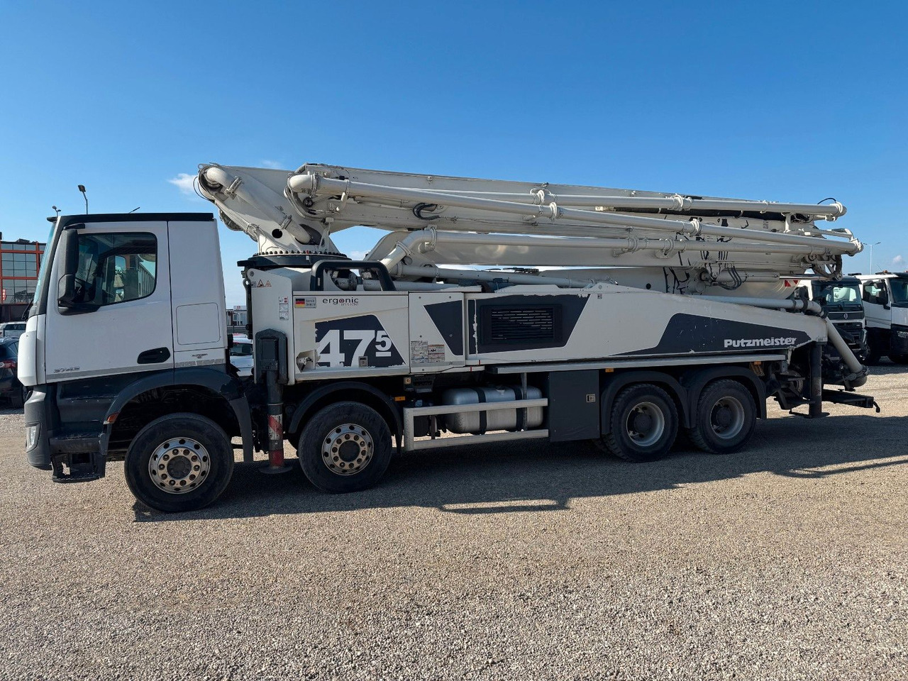 Mercedes-Benz AROCS 3743 PUTZMEISTER M47-5 - Xe bơm bê tông: hình 4 Mercedes-Benz AROCS 3743 PUTZMEISTER M47-5 - Xe bơm bê tông: hình 4