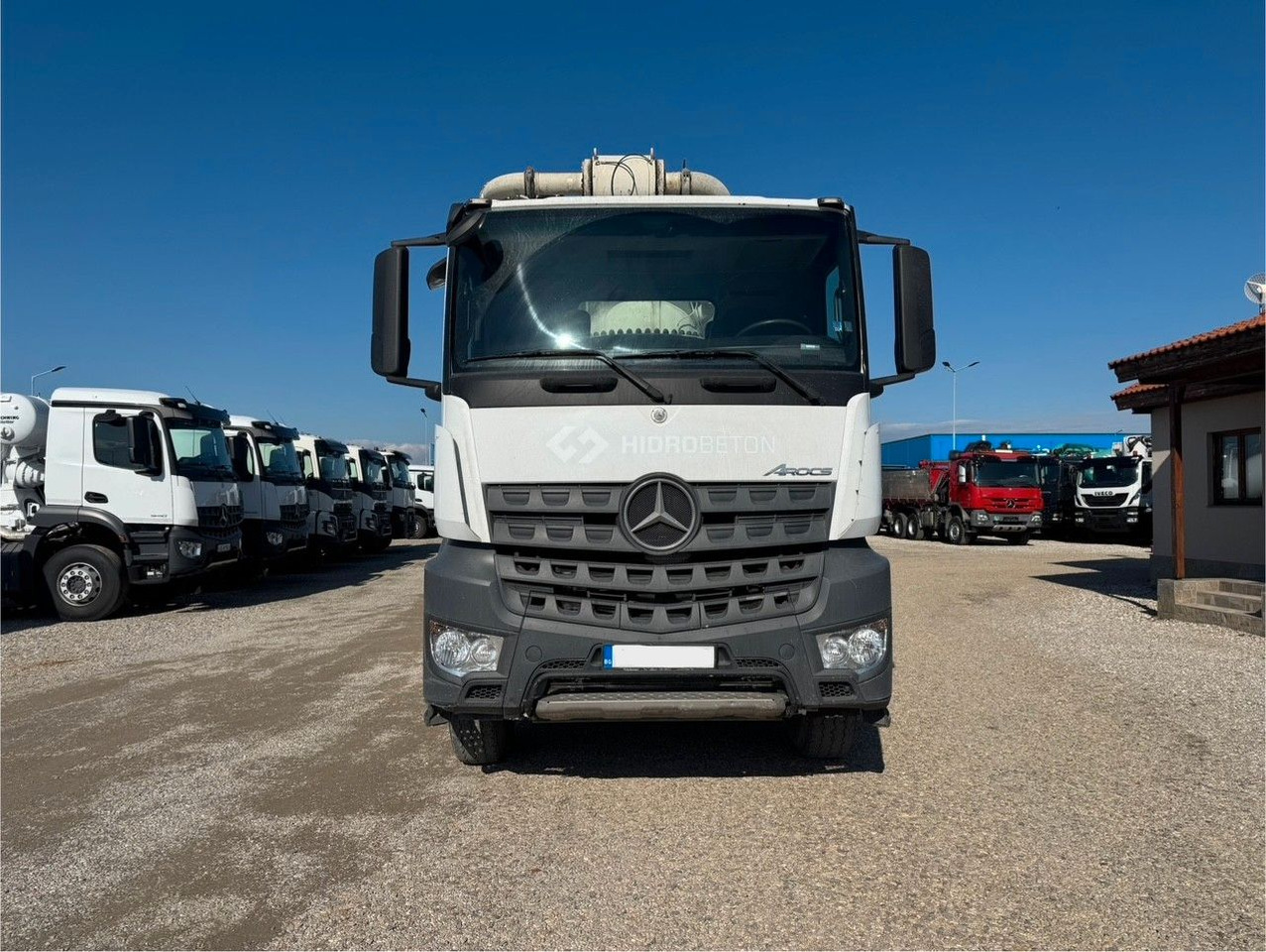 Mercedes-Benz AROCS 3743 PUTZMEISTER M47-5 - Xe bơm bê tông: hình 2 Mercedes-Benz AROCS 3743 PUTZMEISTER M47-5 - Xe bơm bê tông: hình 2