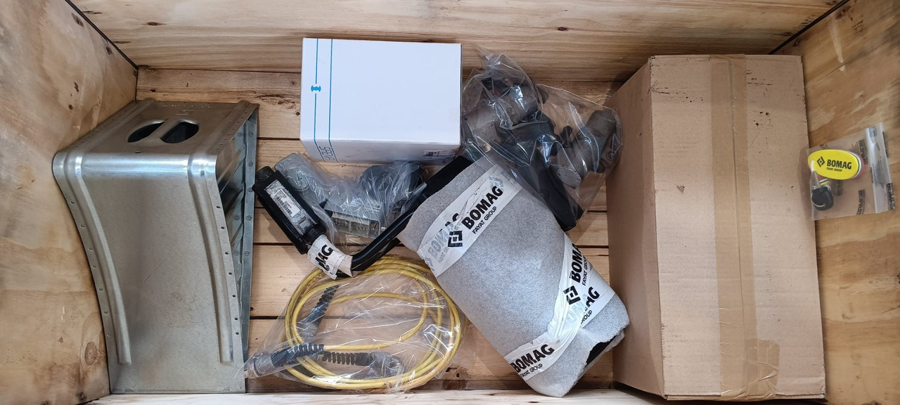 BOMAG IT BF 300 P-2 S340-2 TV Stage V/Tier 4f - Máy lát nhựa đường: hình 4 BOMAG IT BF 300 P-2 S340-2 TV Stage V/Tier 4f - Máy lát nhựa đường: hình 4