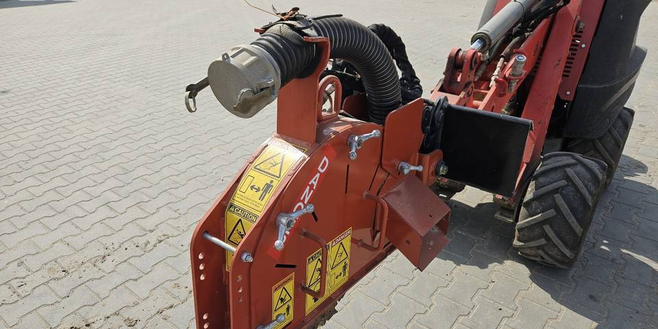 Ditch Witch MicroTrench MT6 piła pod światłowód do cięcia asfaltu/betonu - Thiết bị bê tông: hình 4 Ditch Witch MicroTrench MT6 piła pod światłowód do cięcia asfaltu/betonu - Thiết bị bê tông: hình 4