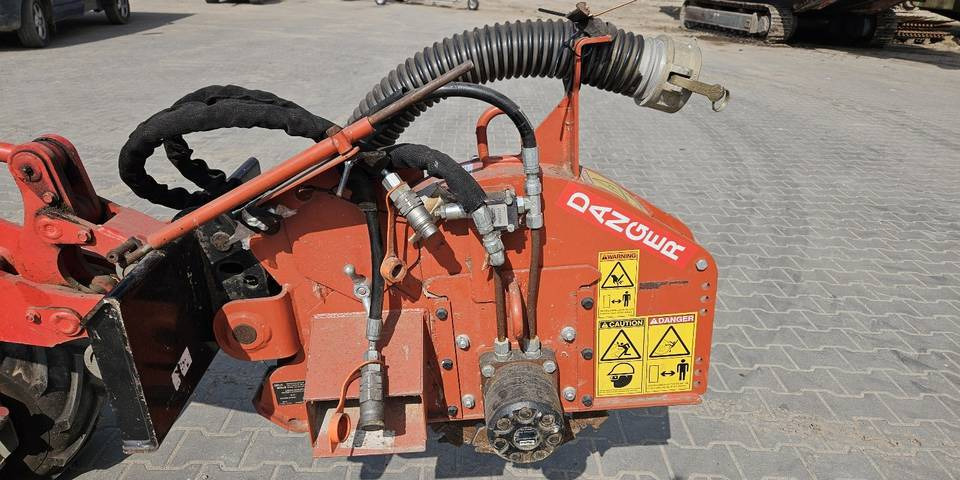 Ditch Witch MicroTrench MT6 piła pod światłowód do cięcia asfaltu/betonu - Thiết bị bê tông: hình 1 Ditch Witch MicroTrench MT6 piła pod światłowód do cięcia asfaltu/betonu - Thiết bị bê tông: hình 1
