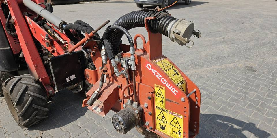 Ditch Witch MicroTrench MT6 piła pod światłowód do cięcia asfaltu/betonu - Thiết bị bê tông: hình 2 Ditch Witch MicroTrench MT6 piła pod światłowód do cięcia asfaltu/betonu - Thiết bị bê tông: hình 2