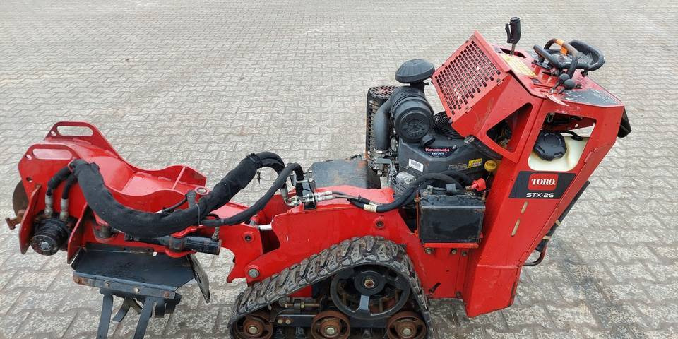 Frezarka frez do pni Toro STX26 - Máy tiện gốc cây: hình 1 Frezarka frez do pni Toro STX26 - Máy tiện gốc cây: hình 1