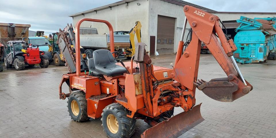 Koparka łańcuchowa Ditch Witch 3500DD - Máy đào hào: hình 3 Koparka łańcuchowa Ditch Witch 3500DD - Máy đào hào: hình 3