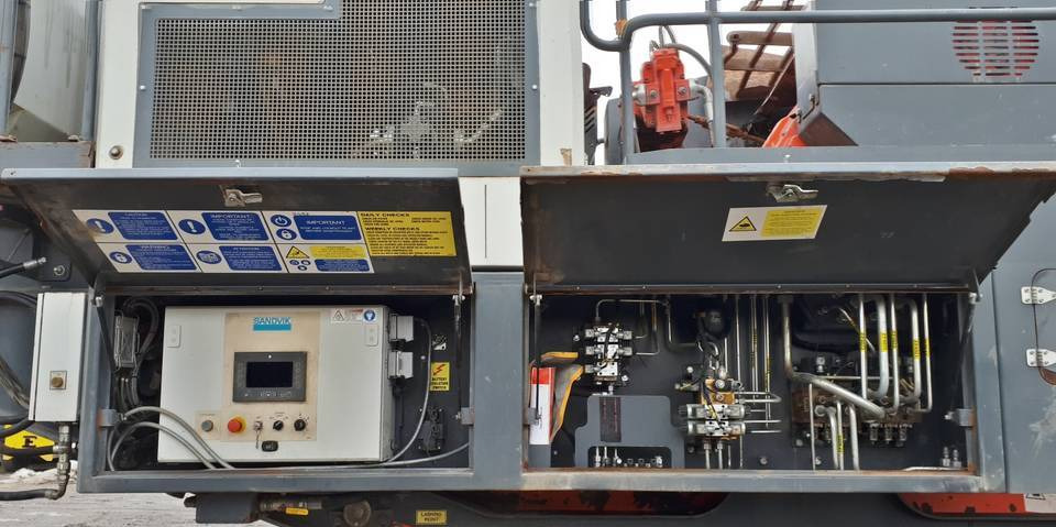 Máy nghiền hàm Kruszarka szczękowa Sandvik QJ241 2014 Extec: hình 10