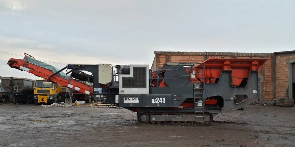 Kruszarka szczękowa Sandvik QJ241 2014 Extec - Máy nghiền hàm: hình 2 Kruszarka szczękowa Sandvik QJ241 2014 Extec - Máy nghiền hàm: hình 2