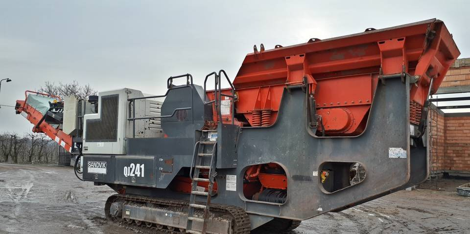 Kruszarka szczękowa Sandvik QJ241 2014 Extec - Máy nghiền hàm: hình 3 Kruszarka szczękowa Sandvik QJ241 2014 Extec - Máy nghiền hàm: hình 3