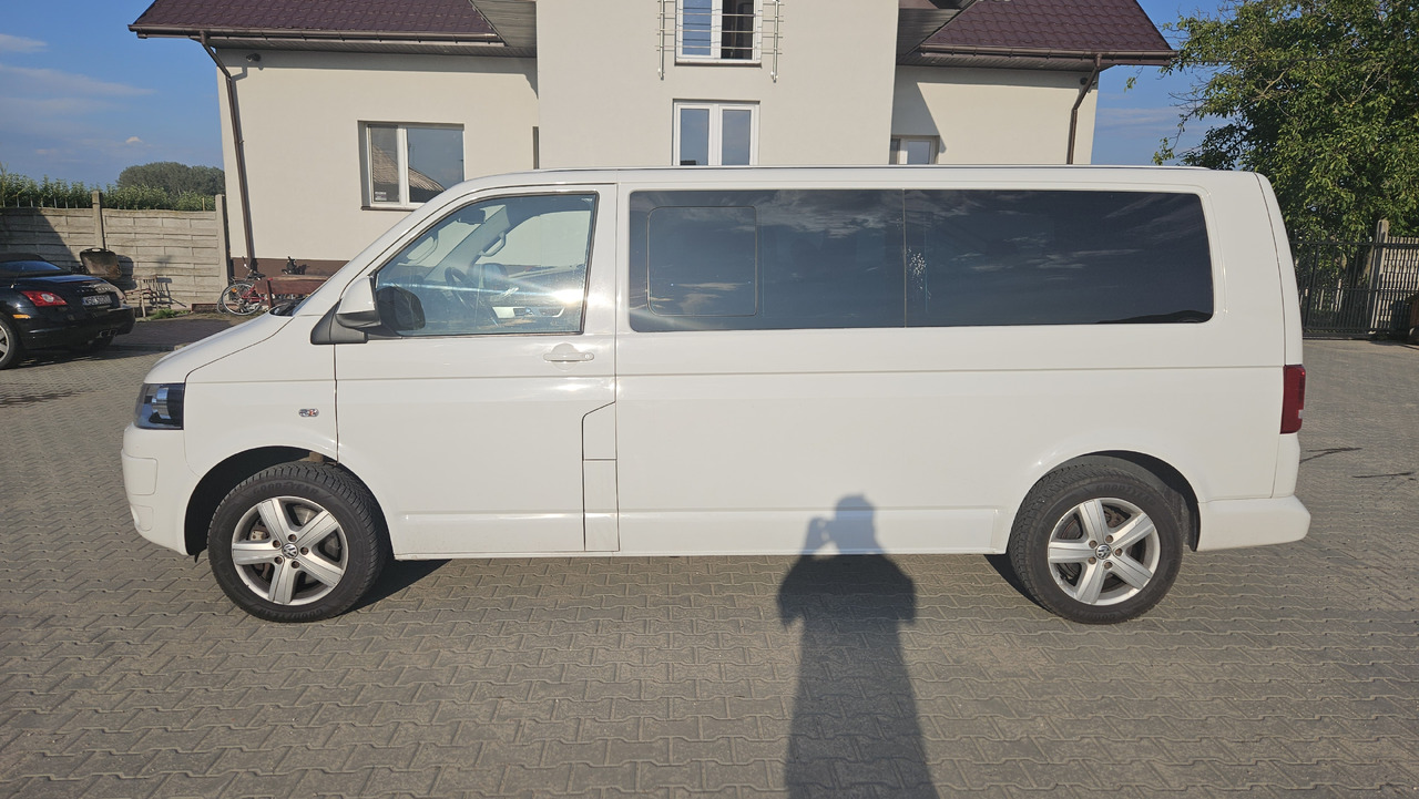 Volkswagen Multivan 180KM 4Motion 4x4 automat DSG długi - Xe hơi: hình 1 Volkswagen Multivan 180KM 4Motion 4x4 automat DSG długi - Xe hơi: hình 1