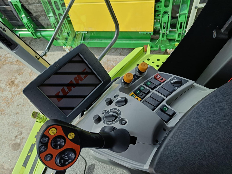 Cho thuê Claas Lexion 670 V750 Claas Lexion 670 V750: hình 17