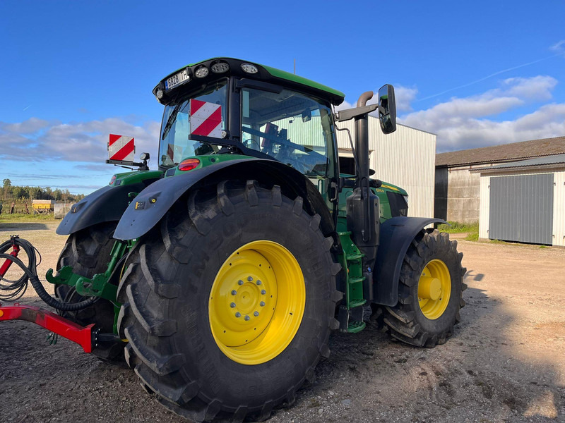 John Deere 6215R Autopowr - Máy cày: hình 2 John Deere 6215R Autopowr - Máy cày: hình 2