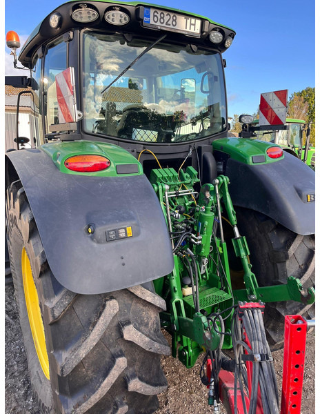 John Deere 6215R Autopowr - Máy cày: hình 4 John Deere 6215R Autopowr - Máy cày: hình 4