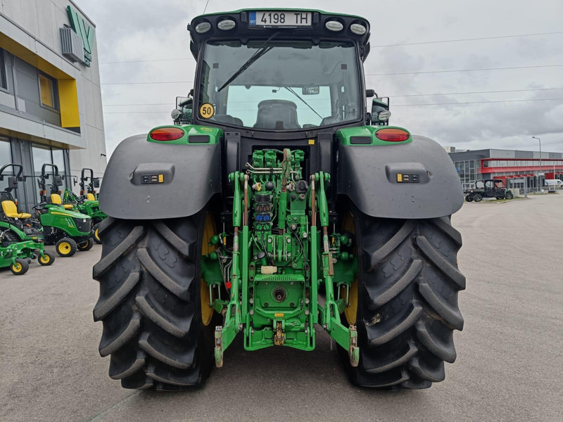 John Deere 6215R - Máy cày: hình 4 John Deere 6215R - Máy cày: hình 4