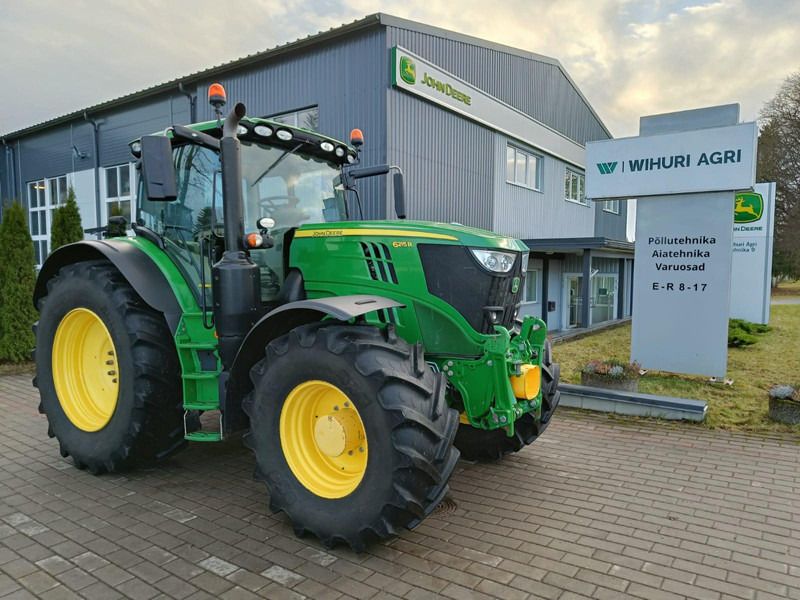John Deere 6215R - Máy cày: hình 1 John Deere 6215R - Máy cày: hình 1