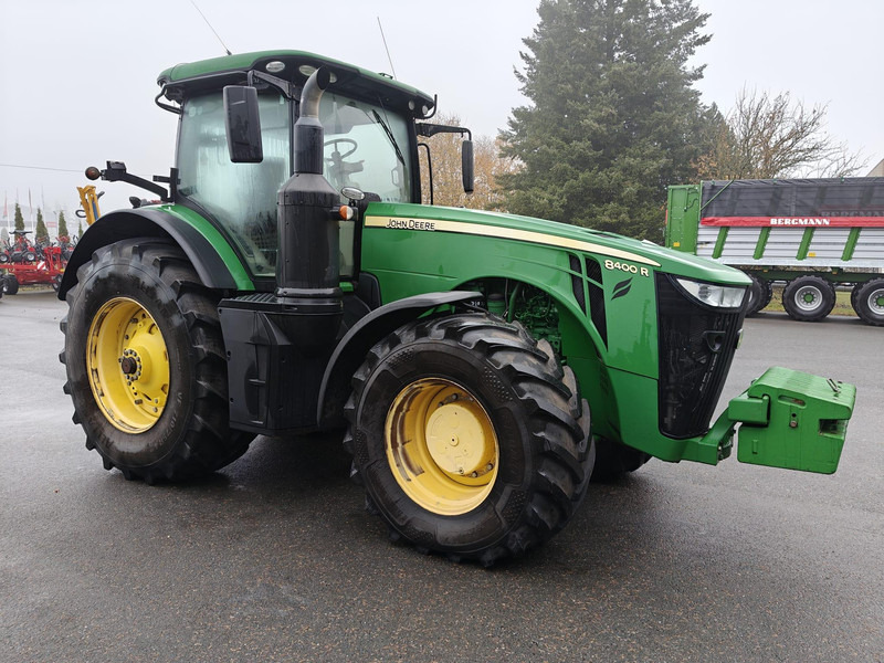 John Deere 8400R - Máy cày: hình 1 John Deere 8400R - Máy cày: hình 1