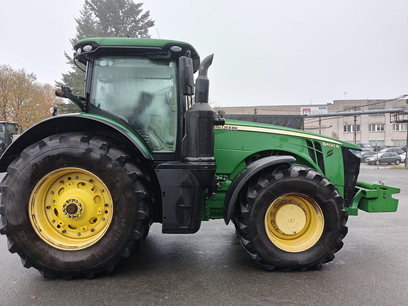 John Deere 8400R - Máy cày: hình 2 John Deere 8400R - Máy cày: hình 2
