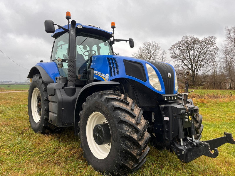 New Holland T8.330 - Máy cày: hình 1 New Holland T8.330 - Máy cày: hình 1