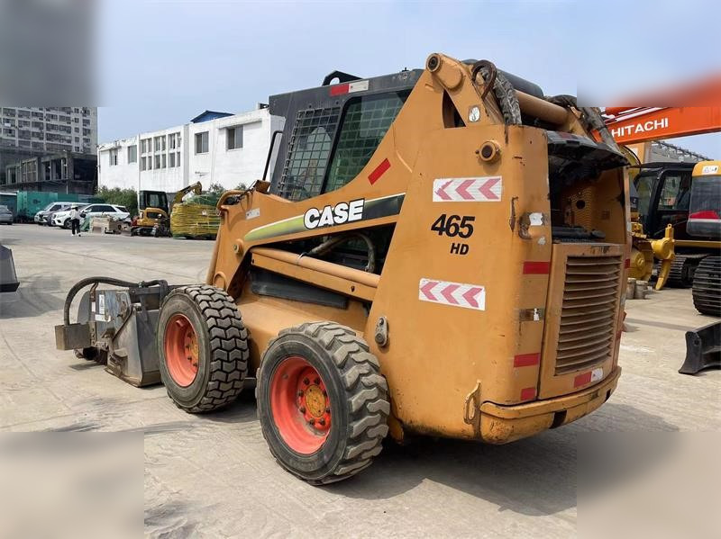 CASE 85XT - Máy xúc lật đa năng: hình 1 CASE 85XT - Máy xúc lật đa năng: hình 1