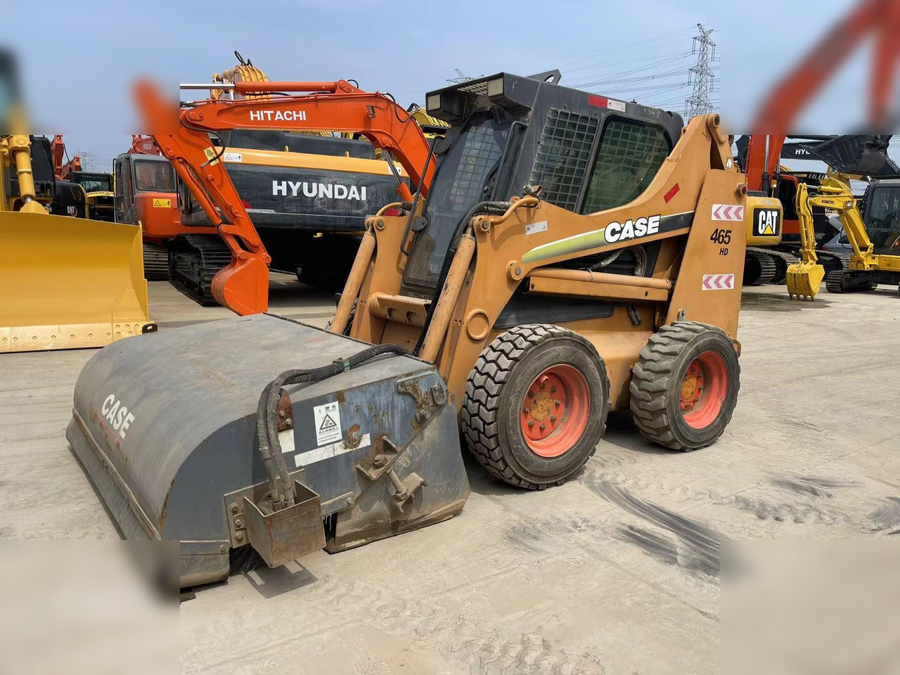 CASE 85XT - Máy xúc lật đa năng: hình 1 CASE 85XT - Máy xúc lật đa năng: hình 1