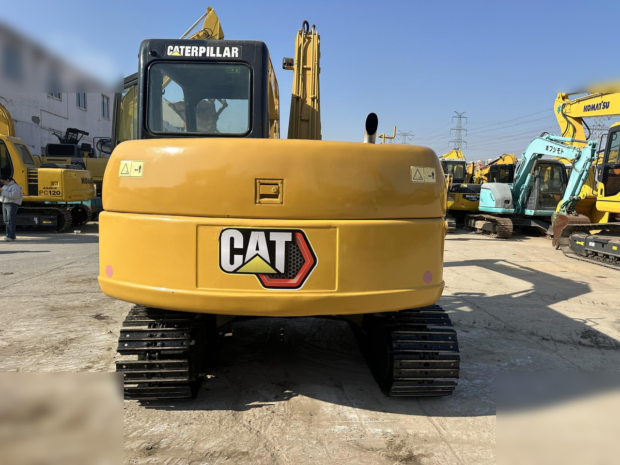 CATERPILLAR 307D - Máy xúc bánh xích: hình 3 CATERPILLAR 307D - Máy xúc bánh xích: hình 3