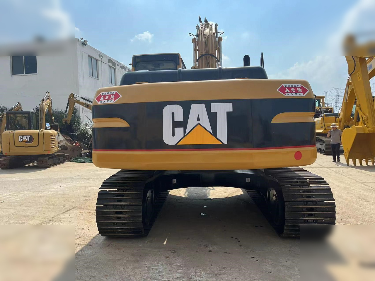 CATERPILLAR 320BL - Máy xúc bánh xích: hình 4 CATERPILLAR 320BL - Máy xúc bánh xích: hình 4