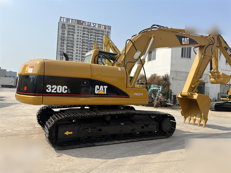 CATERPILLAR 320C - Máy xúc bánh xích: hình 1 CATERPILLAR 320C - Máy xúc bánh xích: hình 1