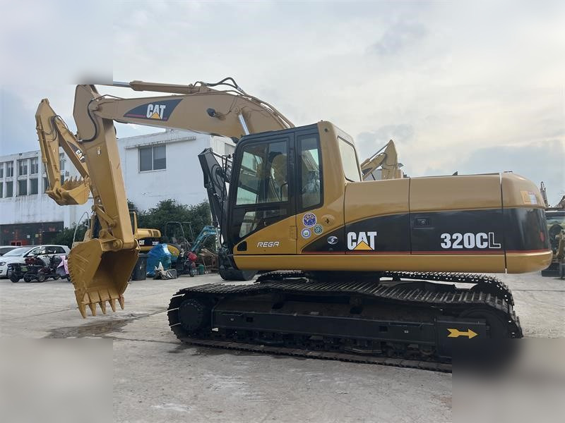 CATERPILLAR 320CL - Máy xúc bánh xích: hình 1 CATERPILLAR 320CL - Máy xúc bánh xích: hình 1
