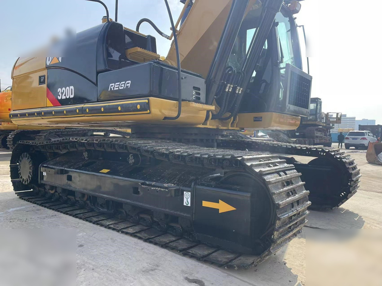 CATERPILLAR 320D - Máy xúc bánh xích: hình 3 CATERPILLAR 320D - Máy xúc bánh xích: hình 3