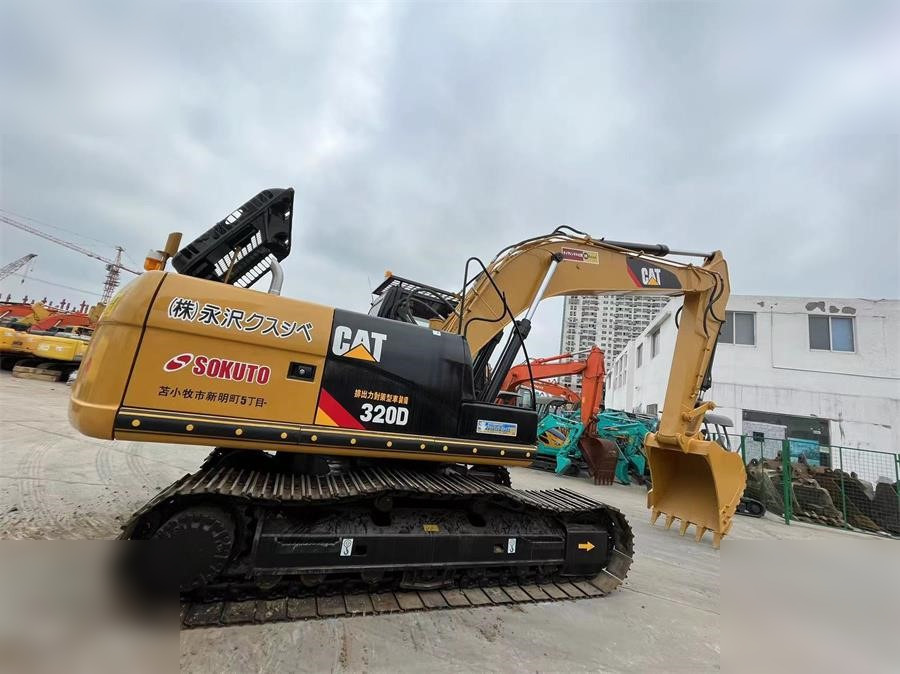 CATERPILLAR 320D - Máy xúc bánh xích: hình 1 CATERPILLAR 320D - Máy xúc bánh xích: hình 1