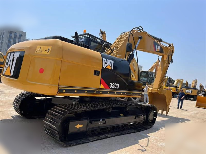 CATERPILLAR 320D - Máy xúc bánh xích: hình 3 CATERPILLAR 320D - Máy xúc bánh xích: hình 3