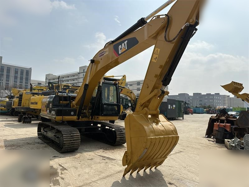 CATERPILLAR 320D - Máy xúc bánh xích: hình 4 CATERPILLAR 320D - Máy xúc bánh xích: hình 4