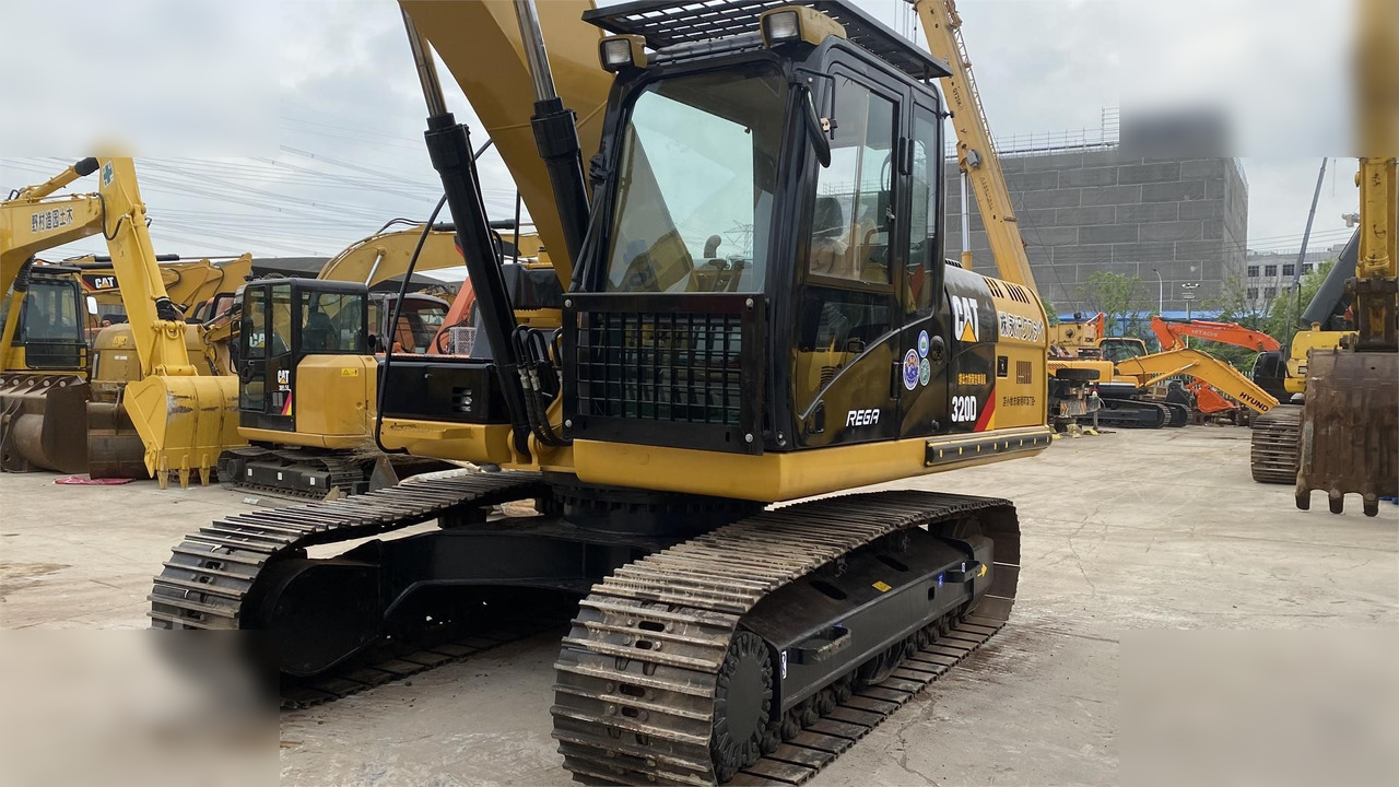 CATERPILLAR 320D - Máy xúc bánh xích: hình 5 CATERPILLAR 320D - Máy xúc bánh xích: hình 5