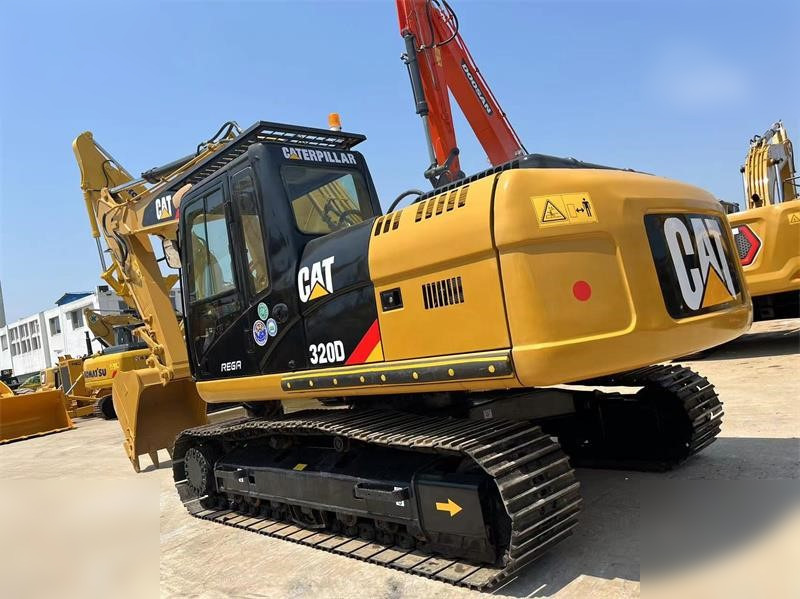 CATERPILLAR 320D - Máy xúc bánh xích: hình 4 CATERPILLAR 320D - Máy xúc bánh xích: hình 4