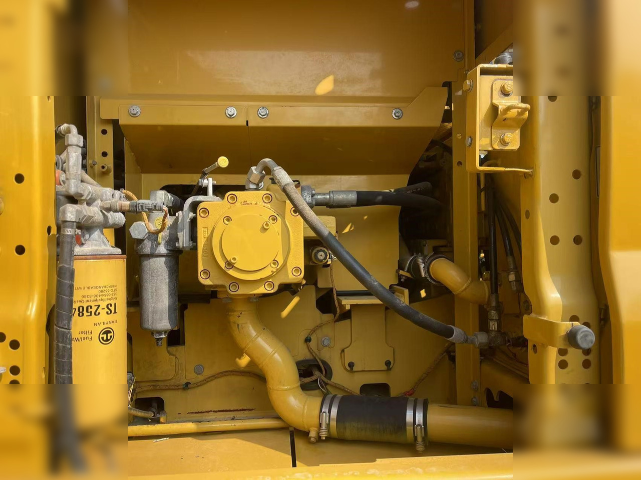 CATERPILLAR 320GC - Máy xúc bánh xích: hình 5 CATERPILLAR 320GC - Máy xúc bánh xích: hình 5