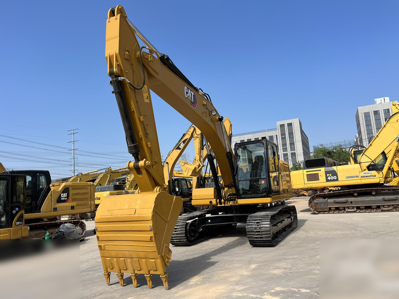 CATERPILLAR 323 - Máy xúc bánh xích: hình 3 CATERPILLAR 323 - Máy xúc bánh xích: hình 3