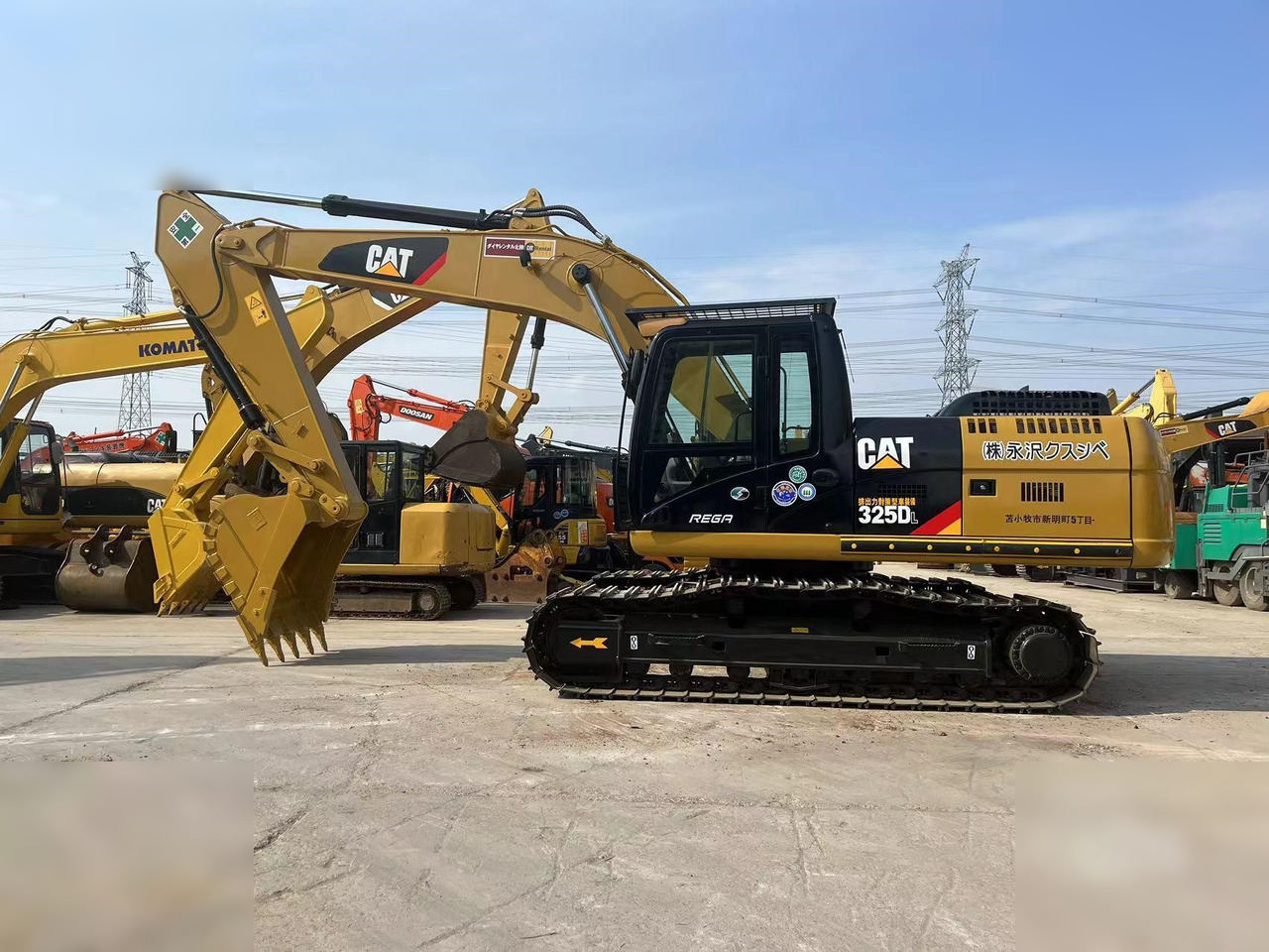 CATERPILLAR 325DL - Máy xúc bánh xích: hình 1 CATERPILLAR 325DL - Máy xúc bánh xích: hình 1