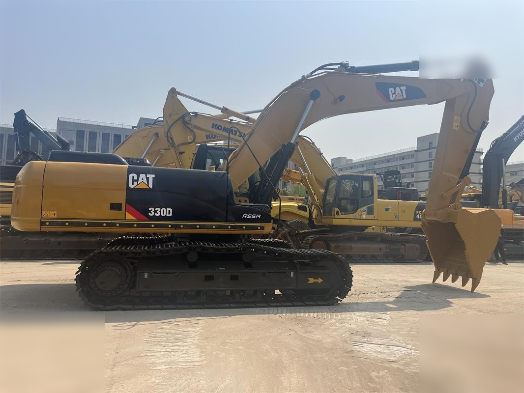 CATERPILLAR 330D - Máy xúc bánh xích: hình 1 CATERPILLAR 330D - Máy xúc bánh xích: hình 1