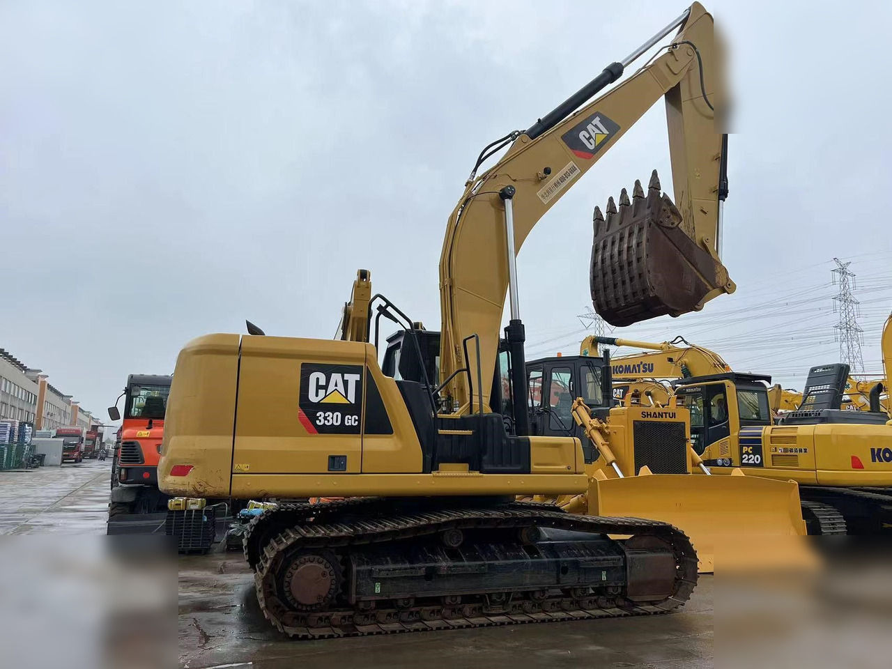 CATERPILLAR 330GC - Máy xúc bánh xích: hình 1 CATERPILLAR 330GC - Máy xúc bánh xích: hình 1