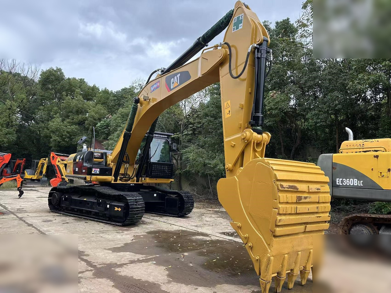 CATERPILLAR 336D - Máy xúc bánh xích: hình 1 CATERPILLAR 336D - Máy xúc bánh xích: hình 1