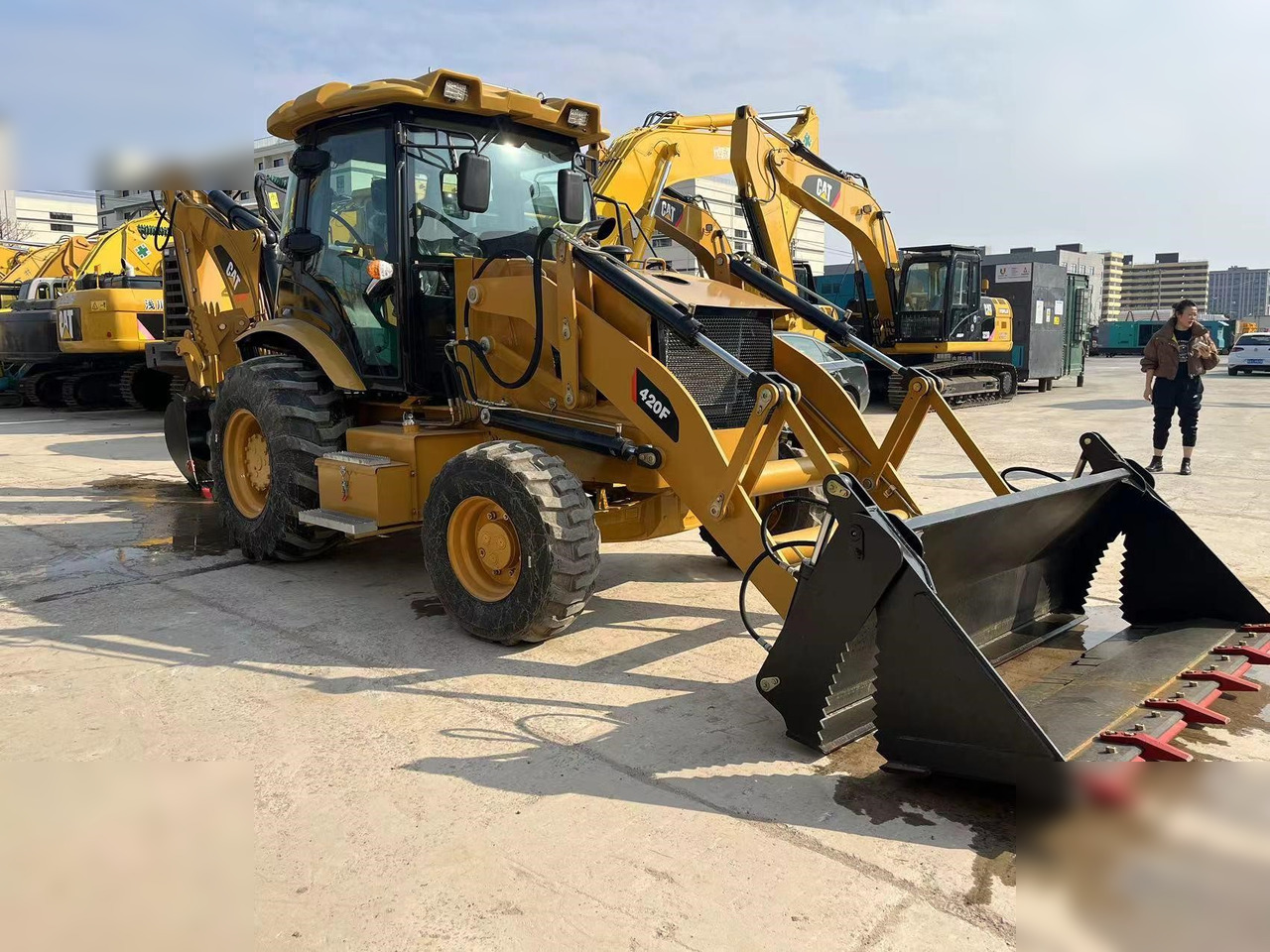 CATERPILLAR 420F - Máy xúc trước múc sau: hình 4 CATERPILLAR 420F - Máy xúc trước múc sau: hình 4