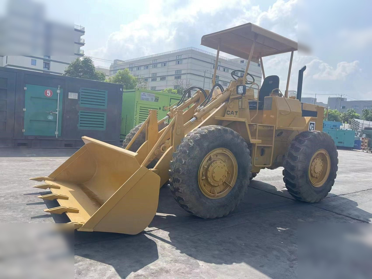CATERPILLAR 910 - Máy xúc lật bánh lốp: hình 4 CATERPILLAR 910 - Máy xúc lật bánh lốp: hình 4