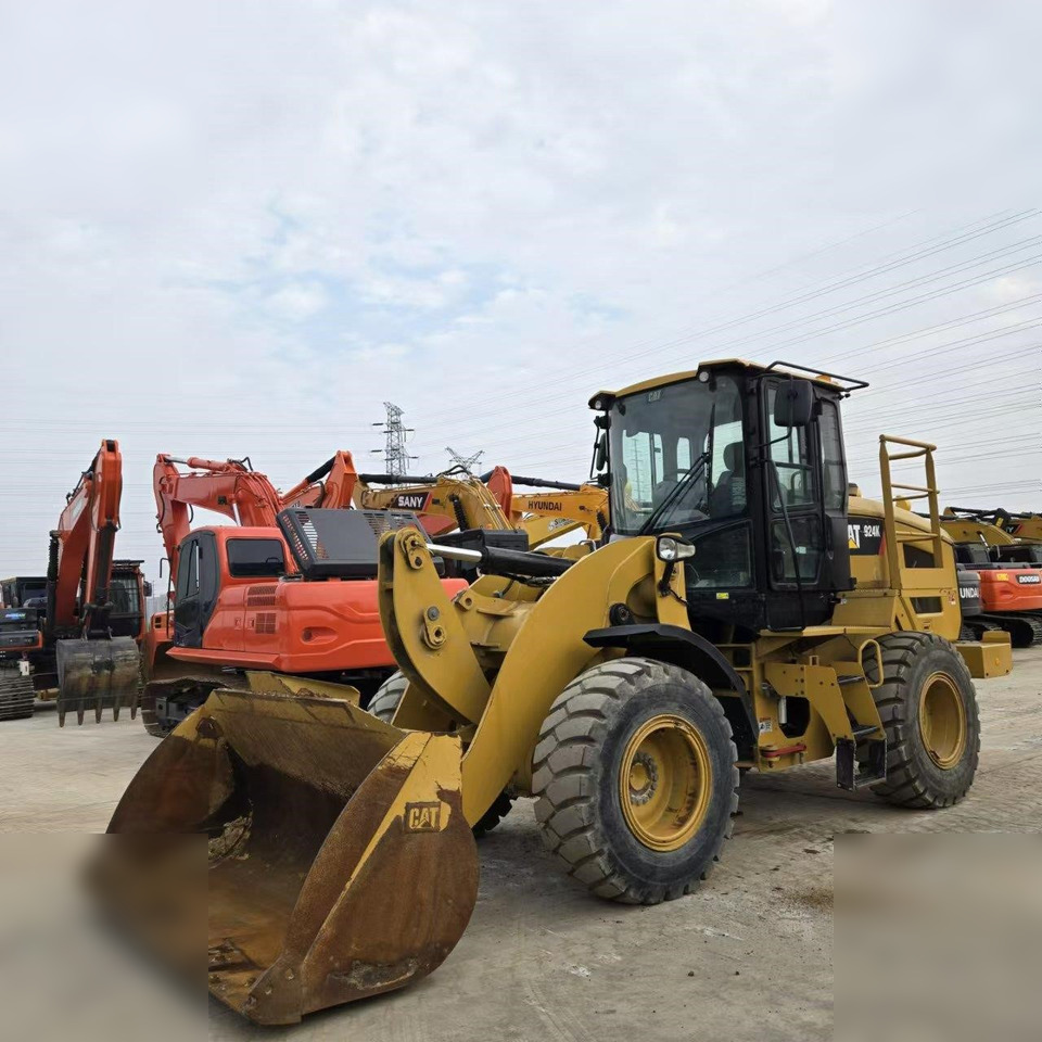 CATERPILLAR 924K - Máy xúc lật bánh lốp: hình 4 CATERPILLAR 924K - Máy xúc lật bánh lốp: hình 4