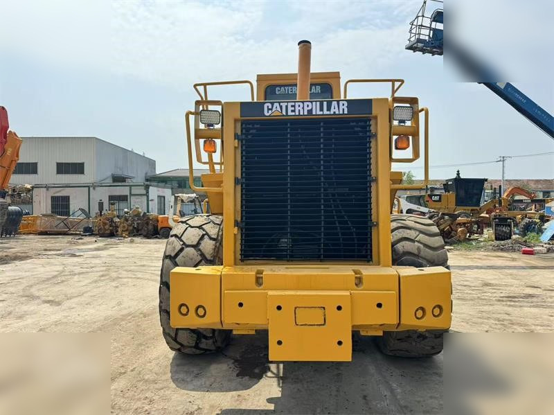 CATERPILLAR 966E - Máy xúc lật bánh lốp: hình 4 CATERPILLAR 966E - Máy xúc lật bánh lốp: hình 4
