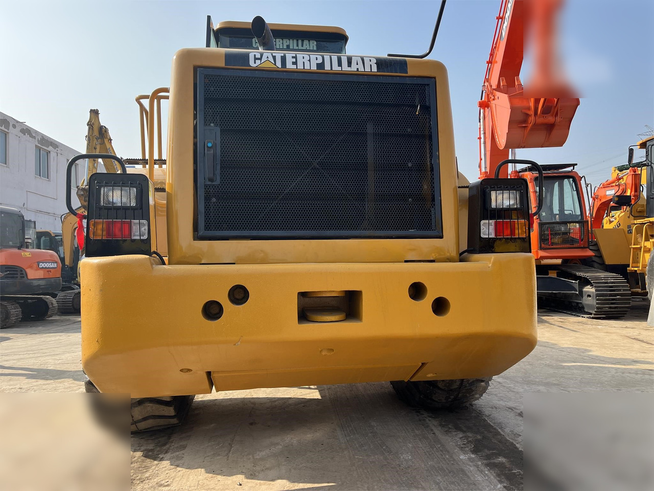 CATERPILLAR 966H - Máy xúc lật bánh lốp: hình 5 CATERPILLAR 966H - Máy xúc lật bánh lốp: hình 5