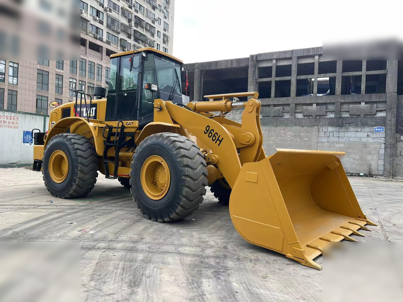 CATERPILLAR 966H - Máy xúc lật bánh lốp: hình 3 CATERPILLAR 966H - Máy xúc lật bánh lốp: hình 3