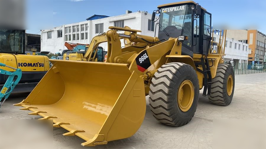 CATERPILLAR 966L - Máy xúc lật bánh lốp: hình 2 CATERPILLAR 966L - Máy xúc lật bánh lốp: hình 2