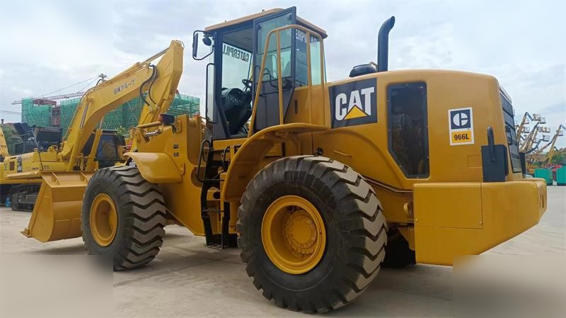 CATERPILLAR 966L - Máy xúc lật bánh lốp: hình 3 CATERPILLAR 966L - Máy xúc lật bánh lốp: hình 3